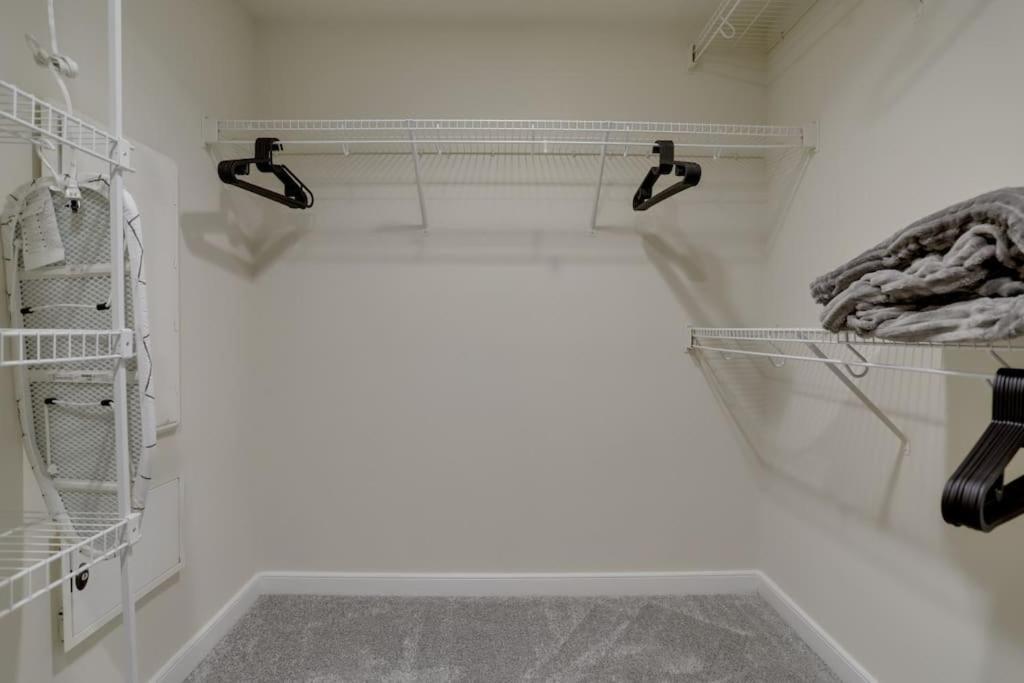 Condo With Gym And Pool In Pentagon City 8Min To Dca أرلنغتون المظهر الخارجي الصورة